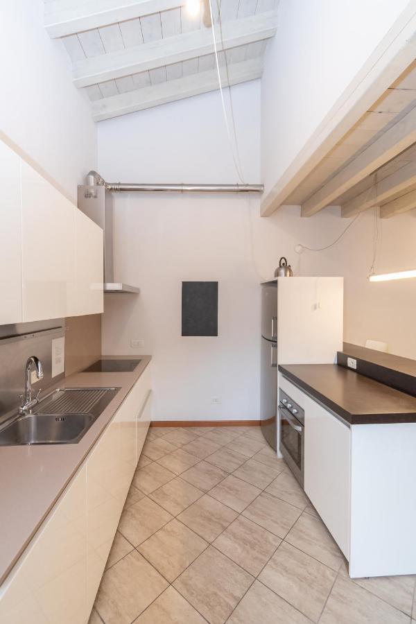 Trilocale Rua Sovera 85 - F&L Aparment Brescia Zewnętrze zdjęcie