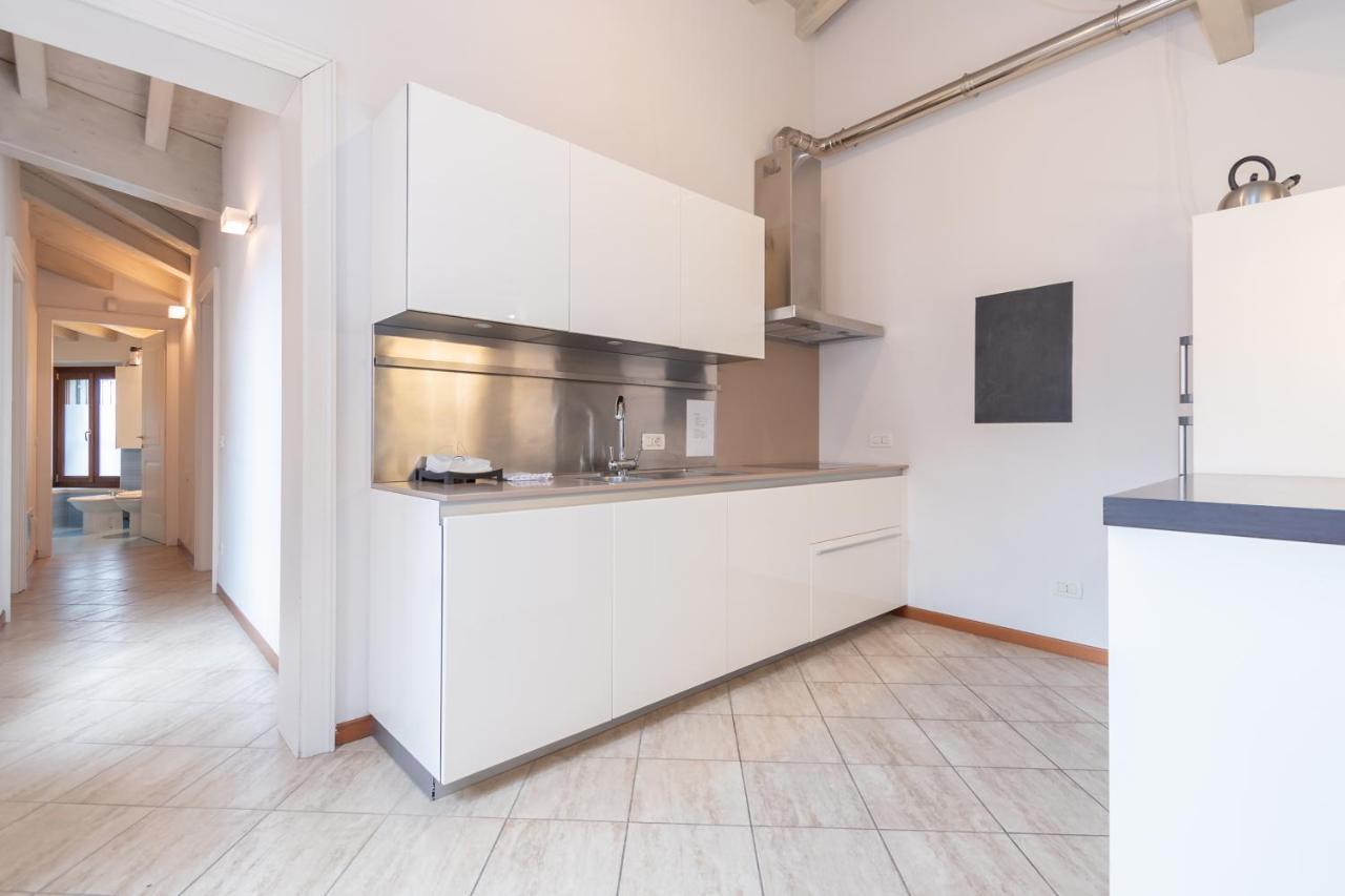 Trilocale Rua Sovera 85 - F&L Aparment Brescia Zewnętrze zdjęcie